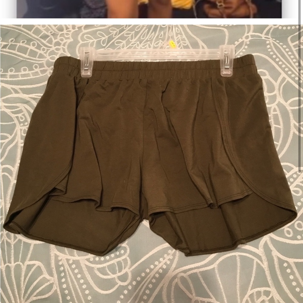 ASO Jessie James decker.  Revolve shorts in army green size large. - Picture 2 of 2